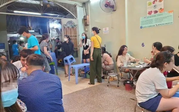 Lê Khánh: Từ Sân Khấu Đến Bàn Ốc, Nữ Diễn Viên Đa Năng Giữ Vững Hạnh Phúc